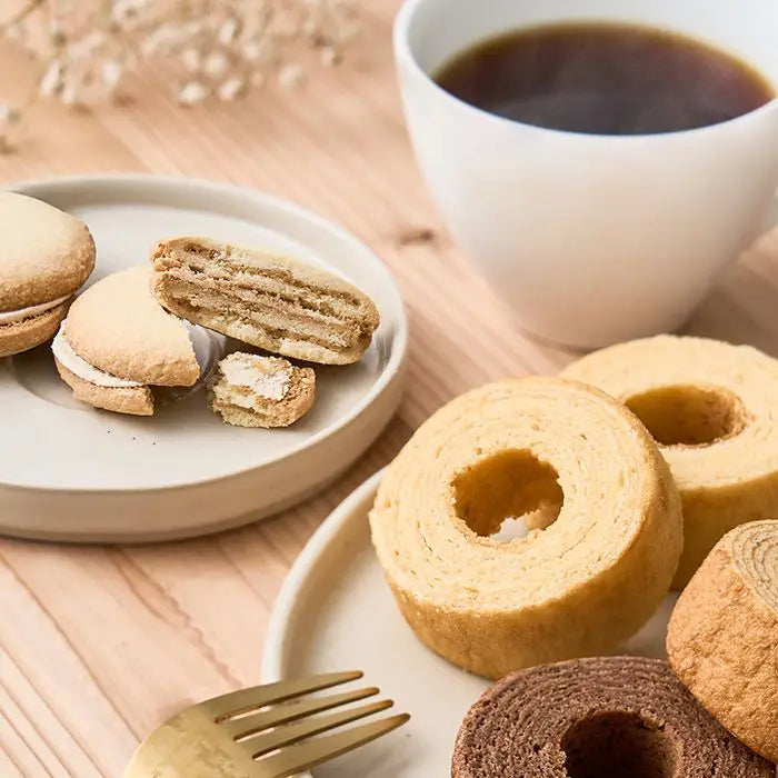 【お歳暮限定】ひかりがさね ふんわりバームと珈琲の詰合せ 10個