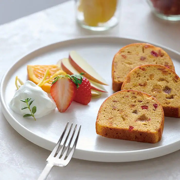 望月シェフ×ホシフルーツ 7種のフルーツが詰まった「デザートパウンドケーキ」