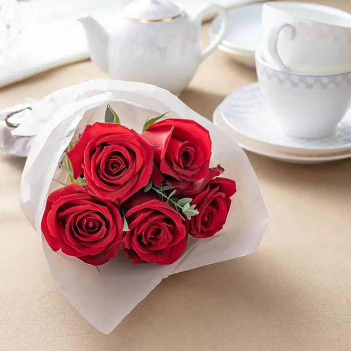 ホシファーム プチギフトシリーズ 摘みたて薔薇のブーケ ルージュ5本【産地直送品・送料込み】