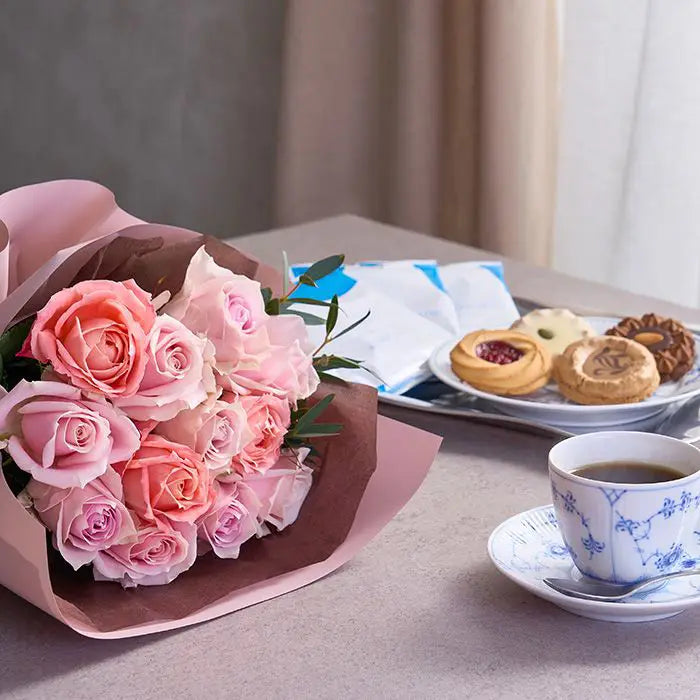 フリル12本スイート&4種の焼き菓子とRCDC ドリップコーヒーセット7個【産地直送品・送料込み】