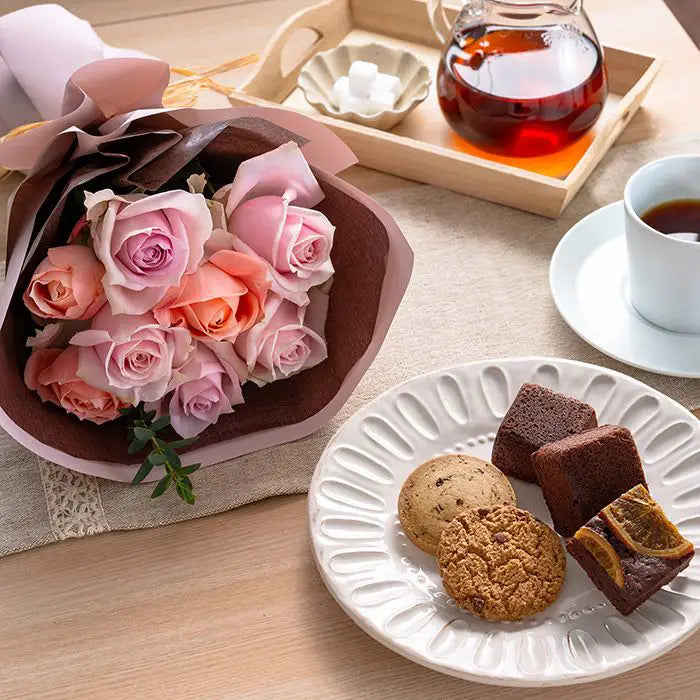 フリルブーケスイート8本とホテルオークラケーキ&ブラウニー&クッキー 5個【産地直送品・送料込み】