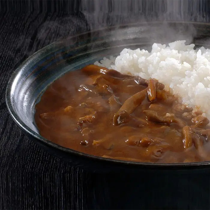 れすとらん100年民家「黒釜」のきのこと近江牛のカレー5食セット