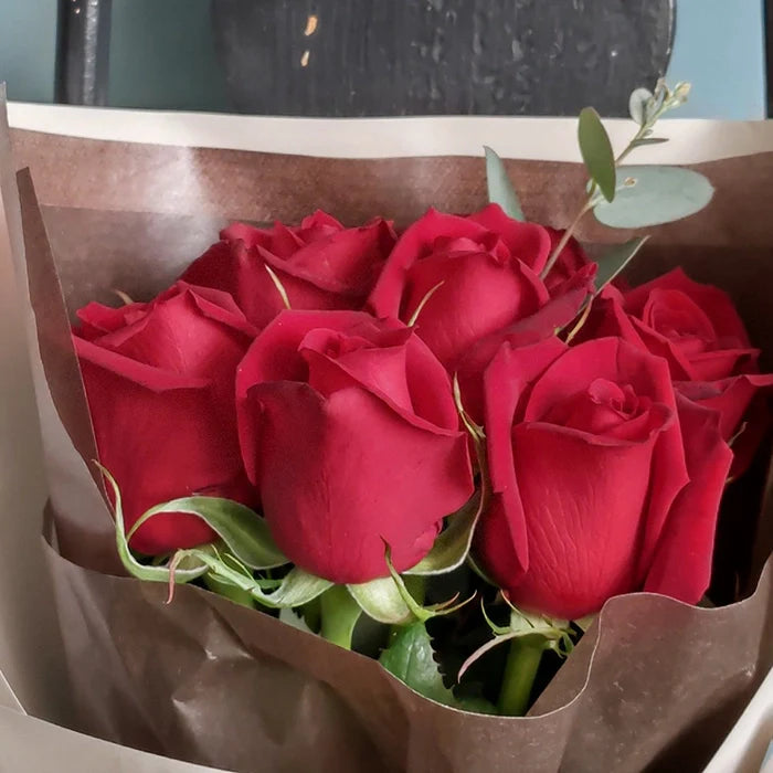 ホシファーム フリルブーケ ルージュ8本&銀座千疋屋 銀座チョコパウンドケーキ