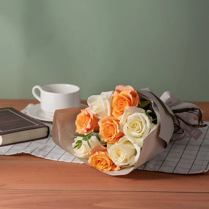 ホシファームフリルブーケ ホワイトオレンジ8本&銀座千疋屋チョコパウンドケーキ