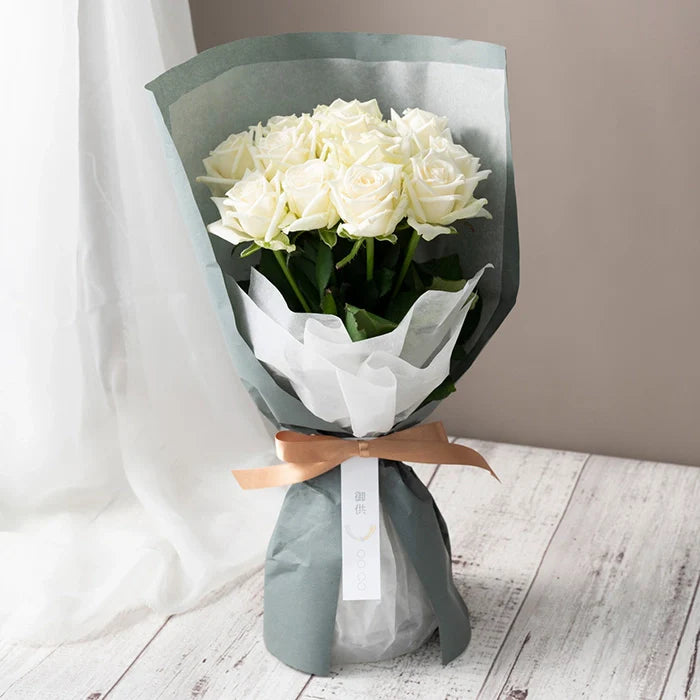 ホシファーム 届いた姿でそのまま飾れるスタンディング薔薇ブーケ ピュア12本