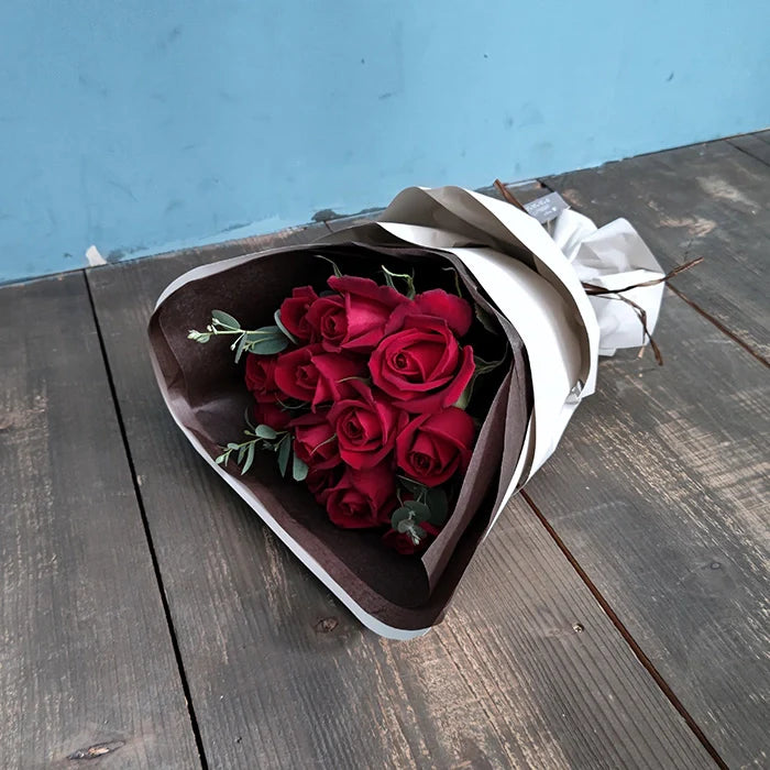 ホシファーム フリルブーケルージュ8本&フィナンシェ・ティー7個