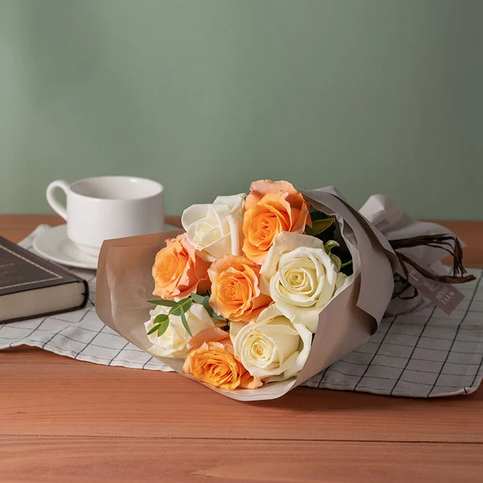 フリル8本ホワイトオレンジ&リーガロイヤルアーモンドショコラ4個