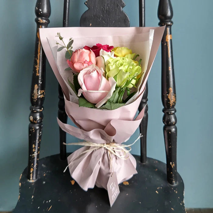 ホシファーム フリルブーケカラフル8本&ホシフルーツ煌めき果実のカップケーキ3個