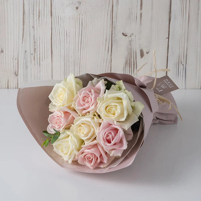 ホシファーム フリルホワイトピンク8本&ホシフルーツ 果実のカップケーキ3個