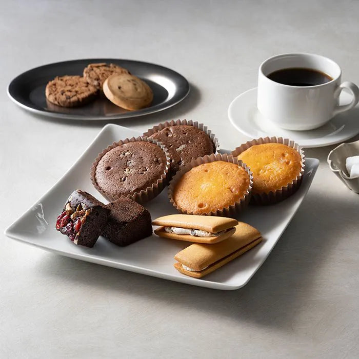 ホテルオークラ スイーツ＆コーヒーギフト １３個