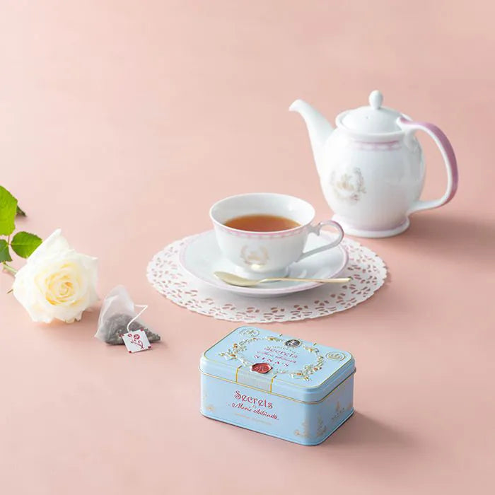 値下げ‼️トラベラーズファクトリー 13周年記念缶 コットン 値下げ‼️トラベラーズファクトリー 13周年記念缶 コットン
