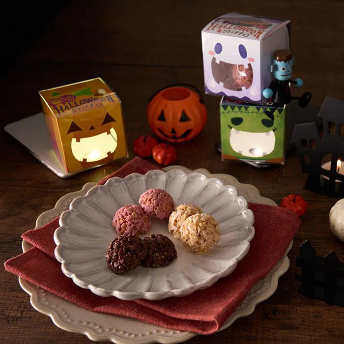 【ハロウィン限定】ランタンになる！Ｈａｌｌｏｗｅｅｎクランチチョコ 苺（オバケ）