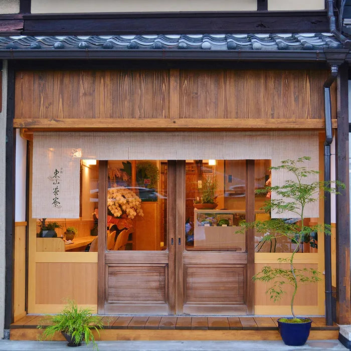 京都・東山茶寮 宇治抹茶栗のモンブランロールケーキと栗のモンブラン抹茶プリン