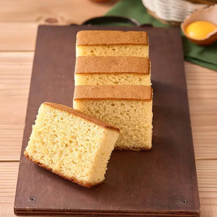 【お歳暮限定】秋川牧園　秋川牧園のたまごと牛乳を使ったまじめなカステラ　８個