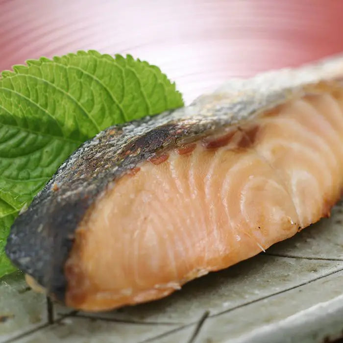 【お歳暮限定】北海道　銀毛新巻鮭　姿切り身