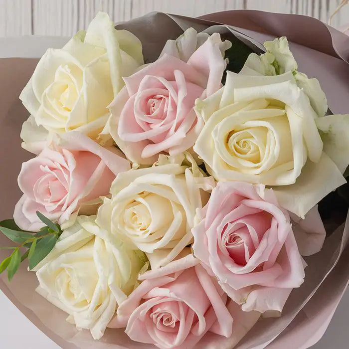 ホシファームフリルブーケ　ホワイトピンク８本＆ホシフルーツ　贅沢ブラウニー　９個【産地直送品・送料込み】