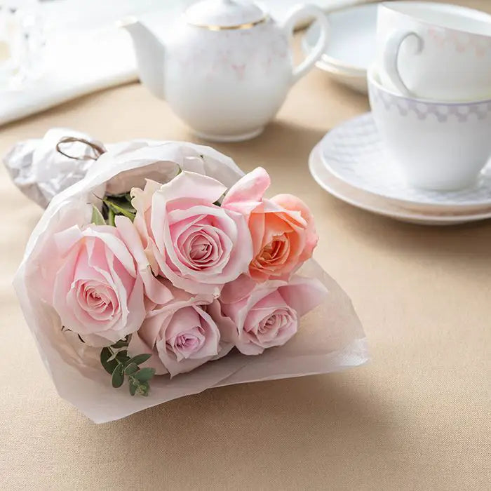 ホシファーム　プチギフトシリーズ　摘みたて薔薇のブーケ　スイート５本【産地直送品・送料込み】