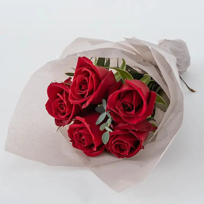 ホシファーム　プチギフトシリーズ　摘みたて薔薇のブーケ　ルージュ５本【産地直送品・送料込み】