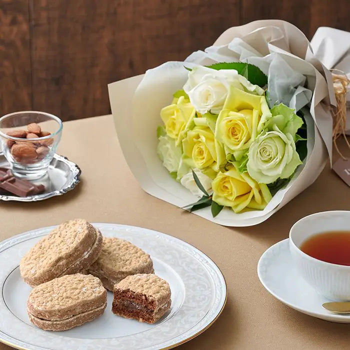 フリル８本ホワイトイエローグリーン＆リーガロイヤルアーモンドショコラ４個【産地直送品・送料込み】