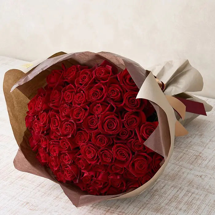 深紅のバラ　サムライ６０本ブーケ【産地直送品・送料込み】