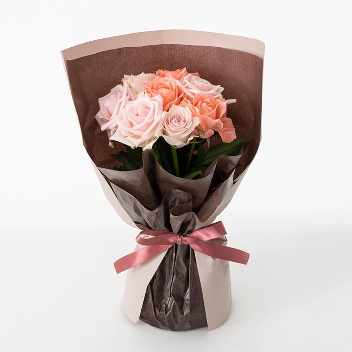 ホシファーム　届いた姿でそのまま飾れるスタンディング薔薇ブーケ　スイート８本